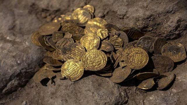 Barang Antik soal Koin Kuno